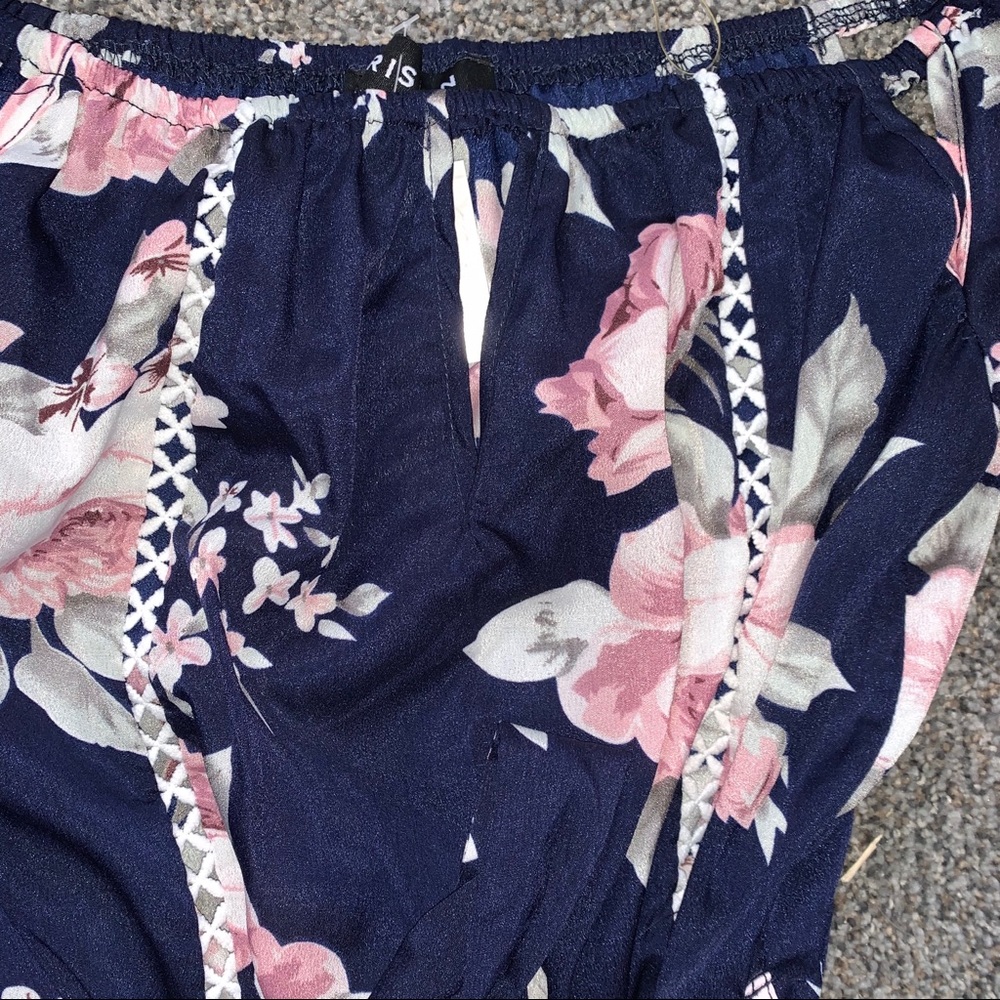 Navy romper - Picture 2 of 3
